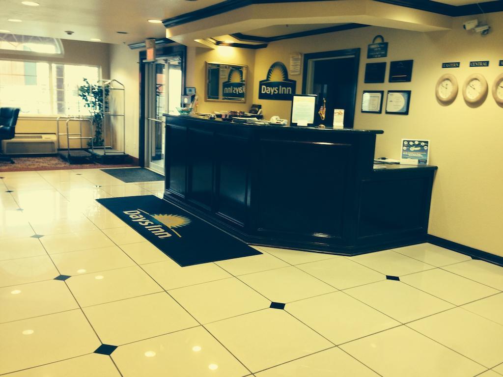 Quality Inn Sallisaw Bagian luar foto