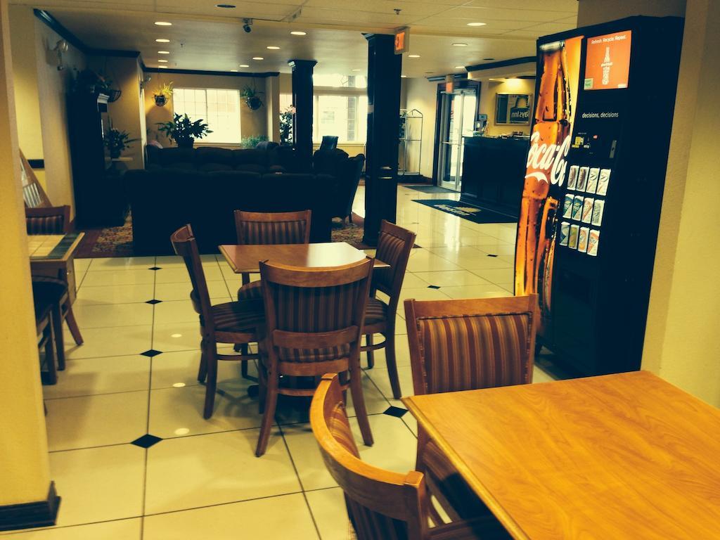 Quality Inn Sallisaw Bagian luar foto
